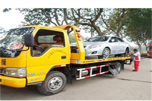 喀喇沁旗附近24小时汽车拖车服务热线